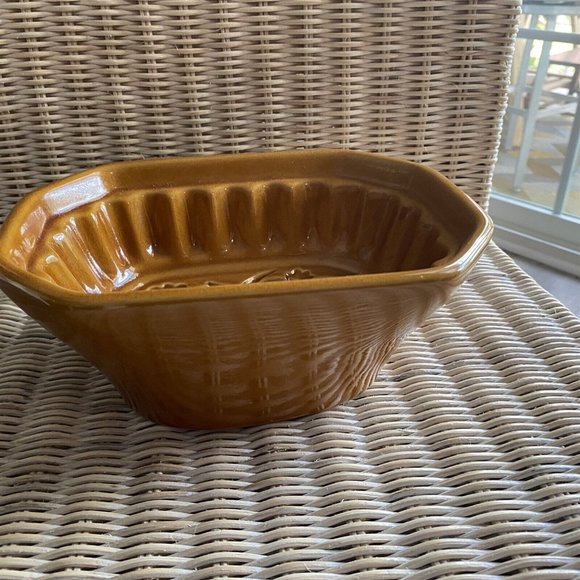 CRATE & BARREL STONEWARE CRANBERRY MOLD THANKSGIVING PUMPKIN FALL HALLOWEEN - Picture 2 of 9